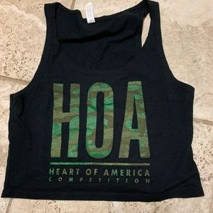 Women’s crop tank size small
